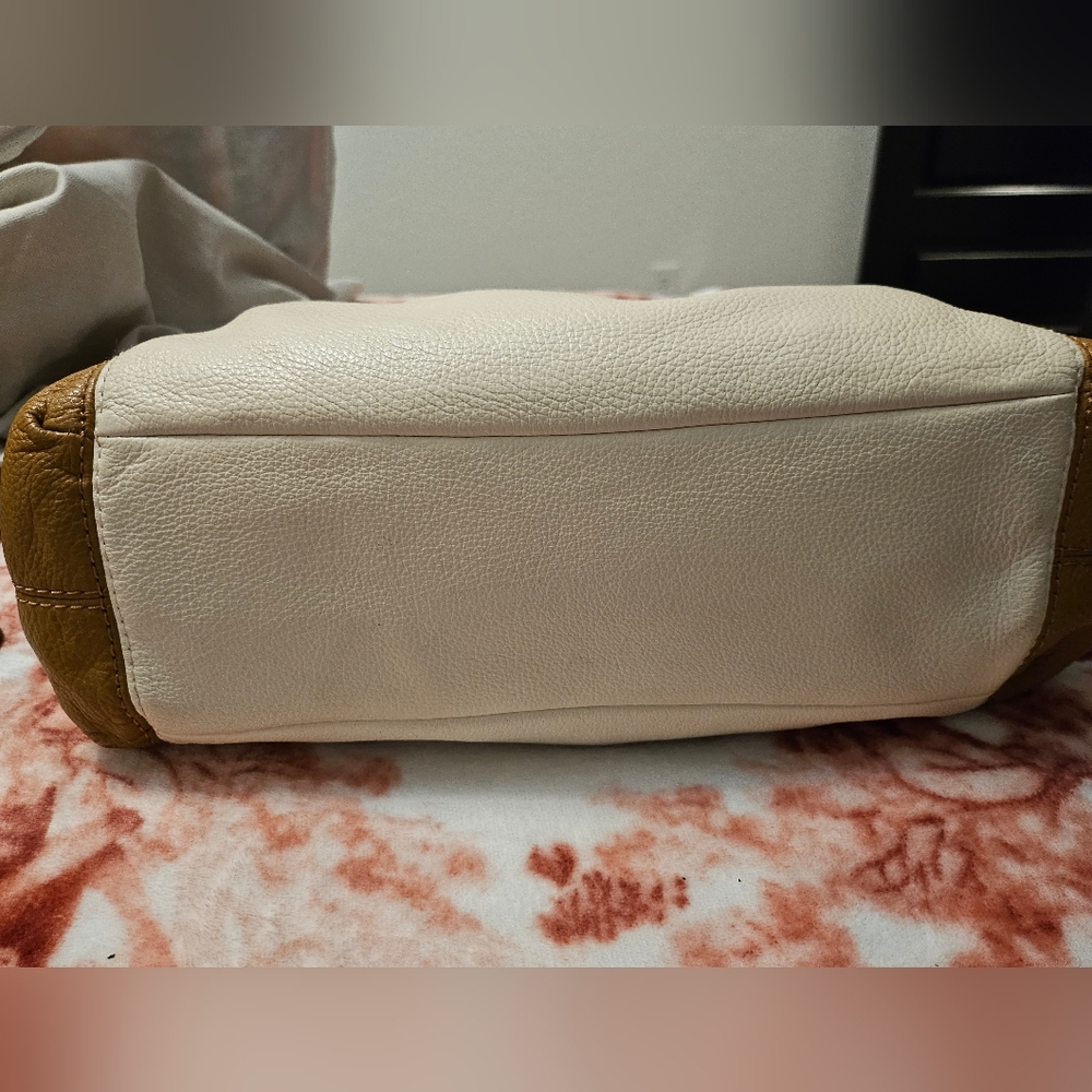 Coach Handbag - Picture 7 of 10